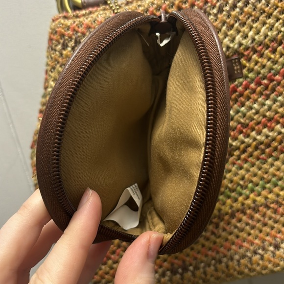 Rosetti Woven Shoulder Bag With Matching Coin Purse - Picture 3 of 7